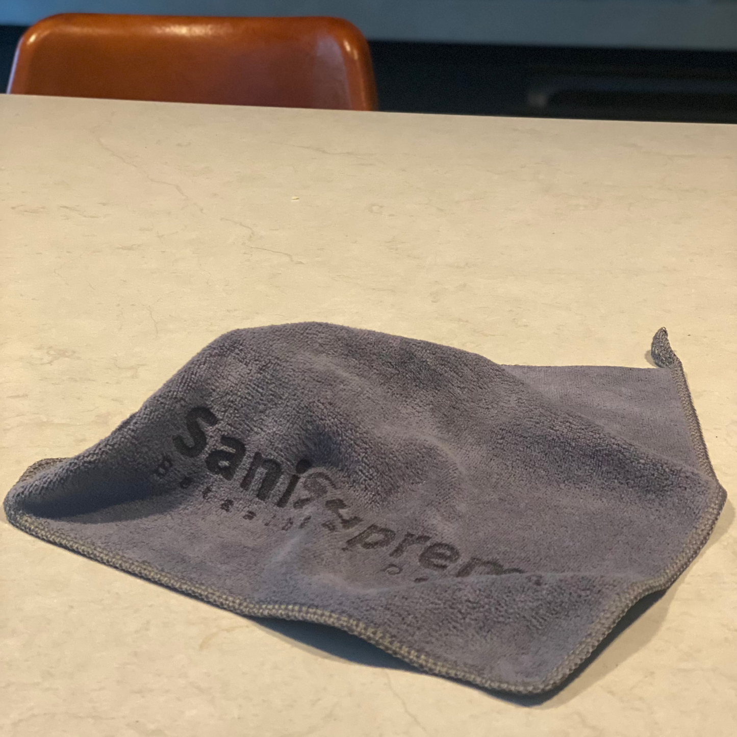 SaniSupreme® SuperSoft Droogdoekje voor optimaal afdrogen van de douche en kranen