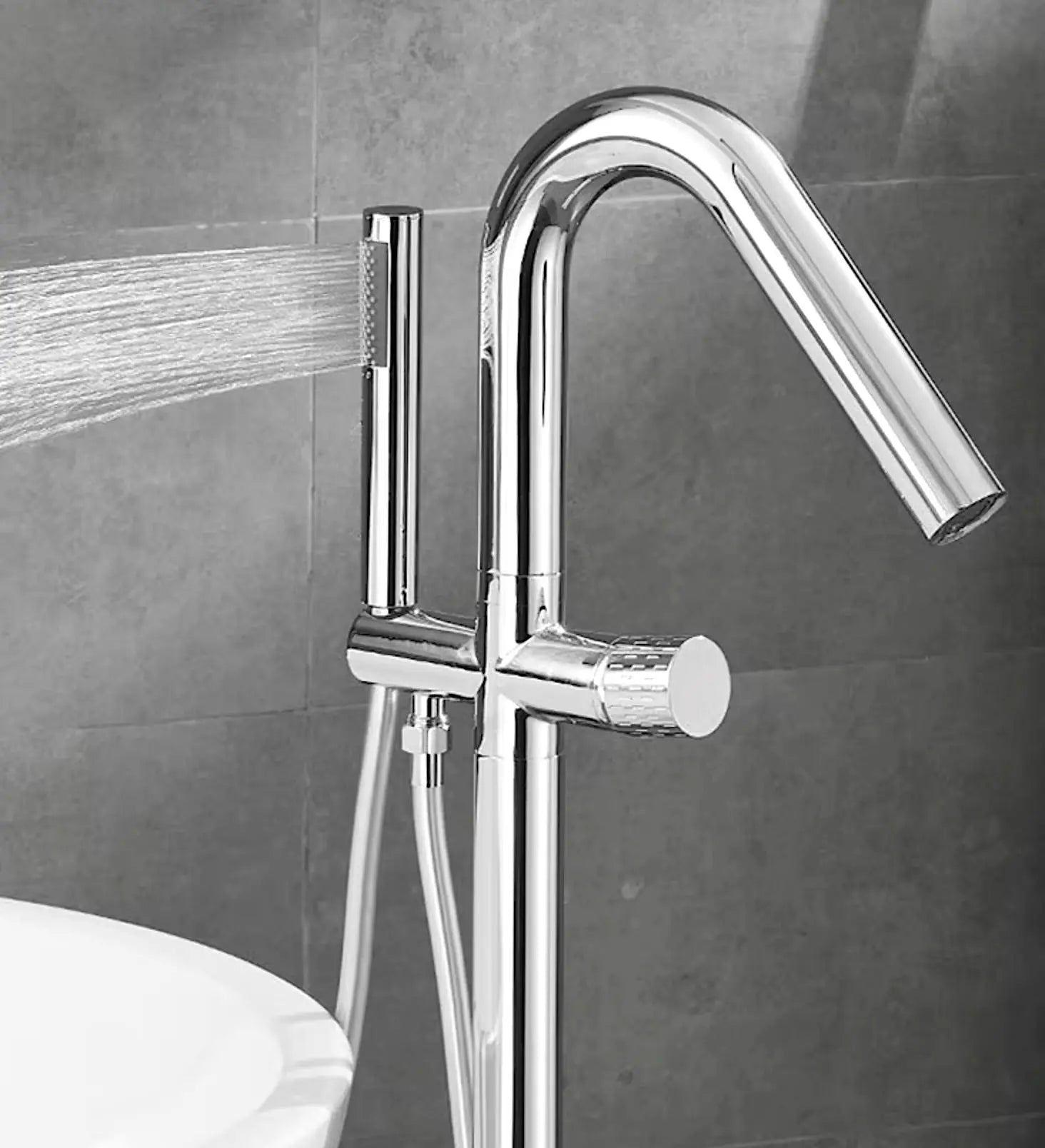 Vrijstaande Badkraan SaniSupreme AquaFlow® met handdouche Chroom Glans Sanisupreme