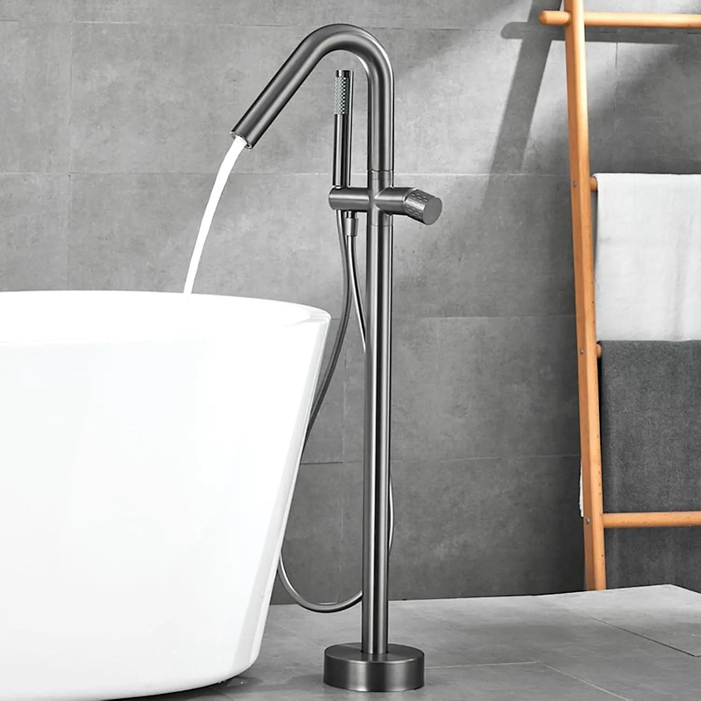 Vrijstaande Badkraan SaniSupreme AquaFlow® met handdouche Gunmetal Sanisupreme