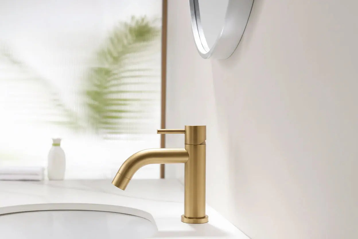 Laurus Line Nova fontein koudwaterkraan 14 cm Geborsteld Goud SaniSupreme