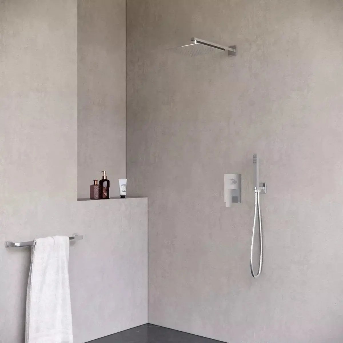 SaniSupreme Doucheset Lugano Premium handdouche mengkraan regendouche vierkant 30 cm. Chroom inbouw 2 weg Sanisupreme