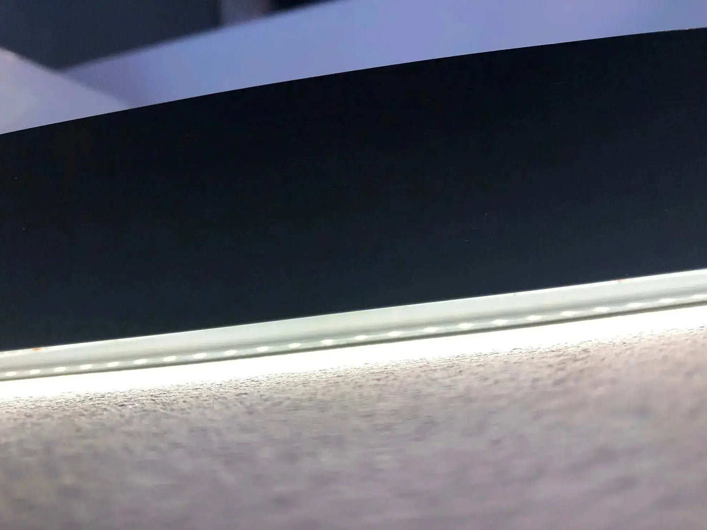 Spiegel Lucy zwart rond met led verlichting 60ø, 80ø, 100ø, 120ø, 140ø moderne badkamer SaniSupreme