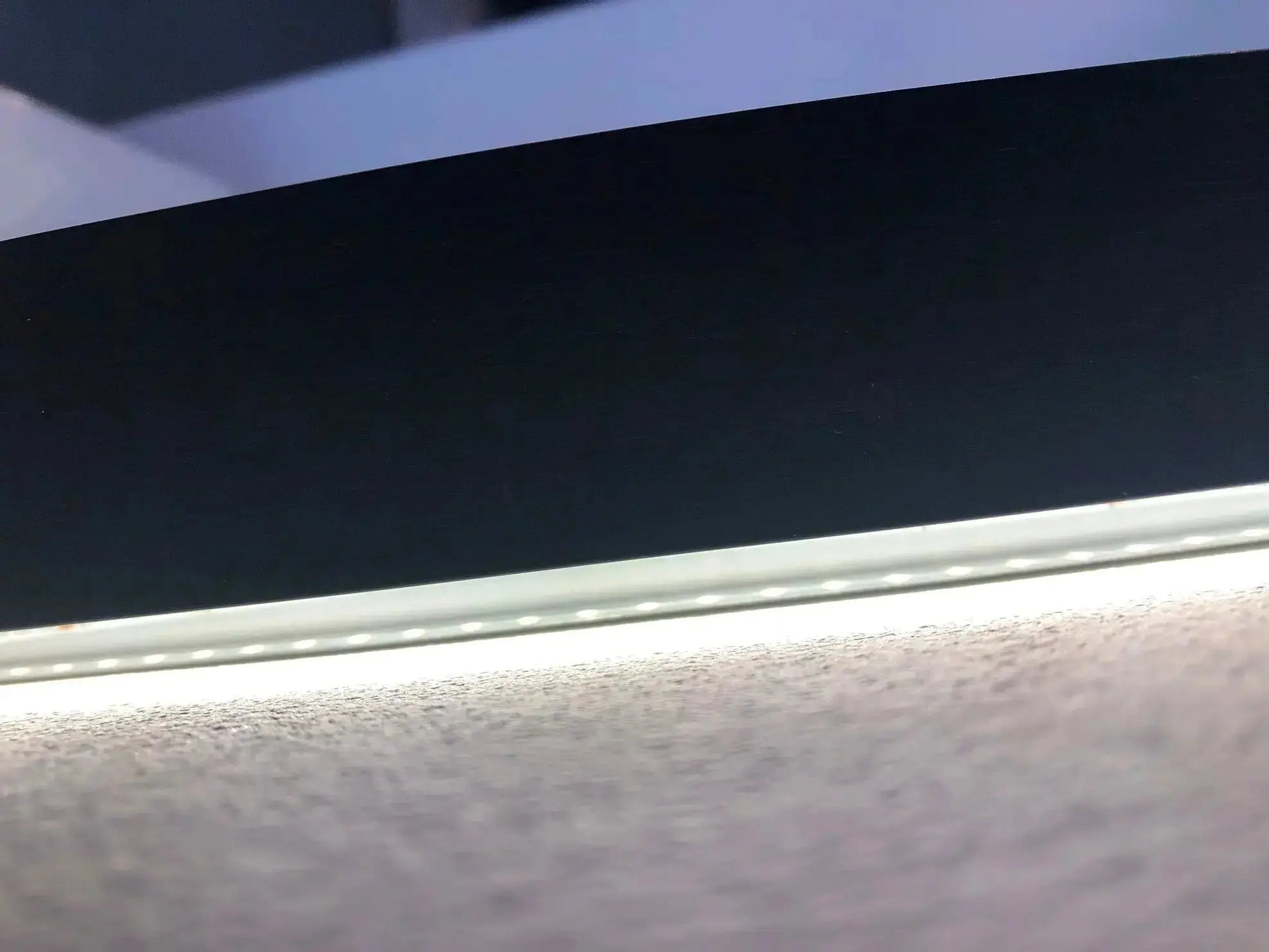 Spiegel Lucy zwart rond met led verlichting 60ø, 80ø, 100ø, 120ø, 140ø moderne badkamer SaniSupreme