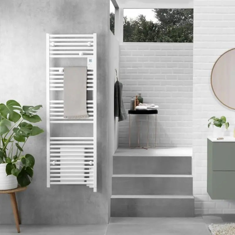 Badkamer Elektrische Digitale Radiator Handdoekverwarming met extra Blower Droogfunctie 2000W - 1837 X 550 SkyLine Wit