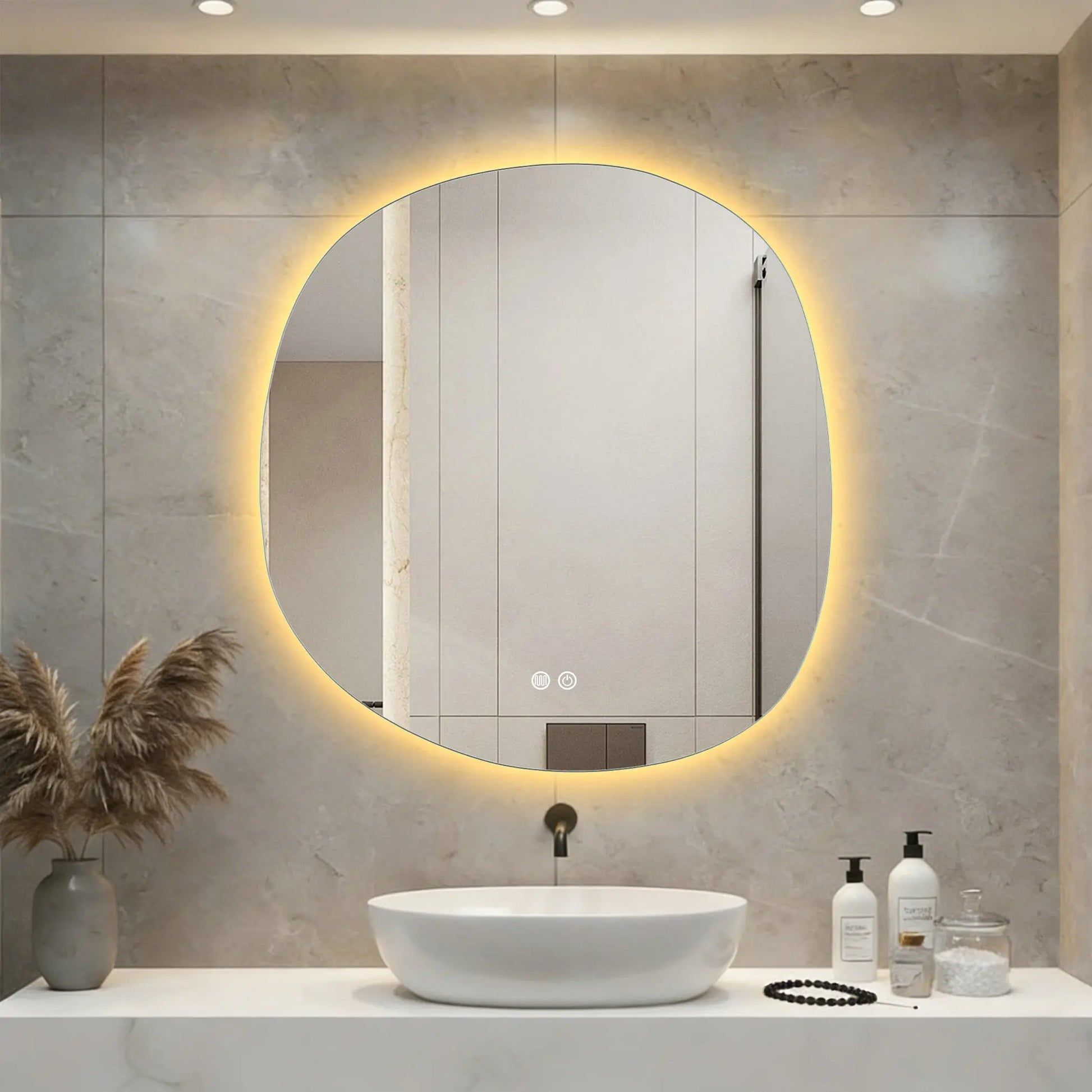 Spiegel Pebbles organische vorm met led verlichting, dimbaar en verwarming 80x85 Sanisupreme Sanisupreme