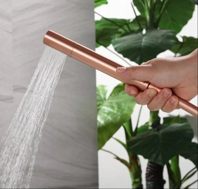 SaniSupreme Badkraan AquaVario® Copper vrijstaand model met handdouche geborsteld koper