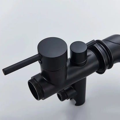 SaniSupreme Badkraan Madrid vrijstaand model met handdouche mat zwart