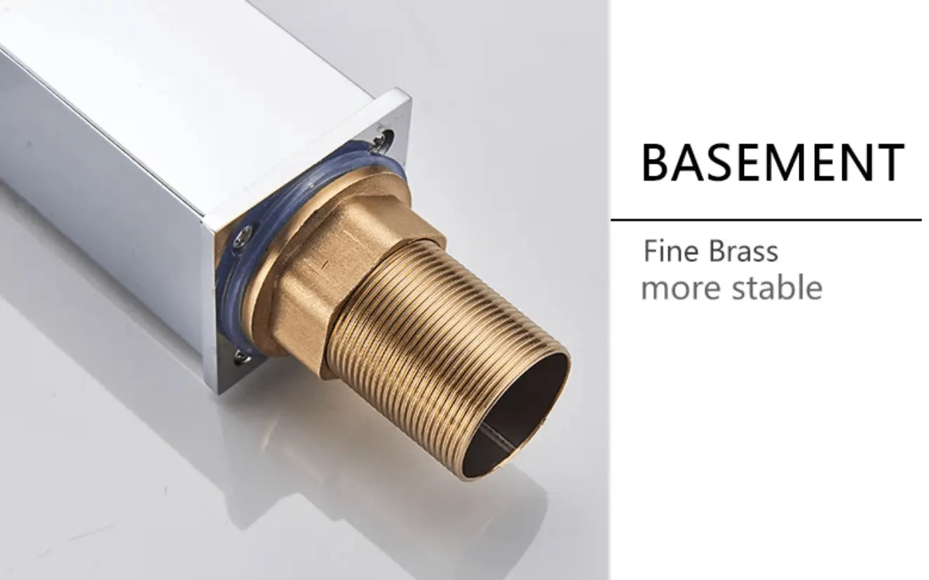 SaniSupreme Bari wastafelkraan opbouw laag model brede uitloop chroom