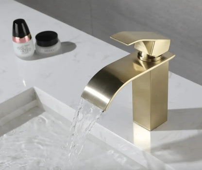 SaniSupreme Bari wastafelkraan opbouw laag model brede uitloop Goud Brushed