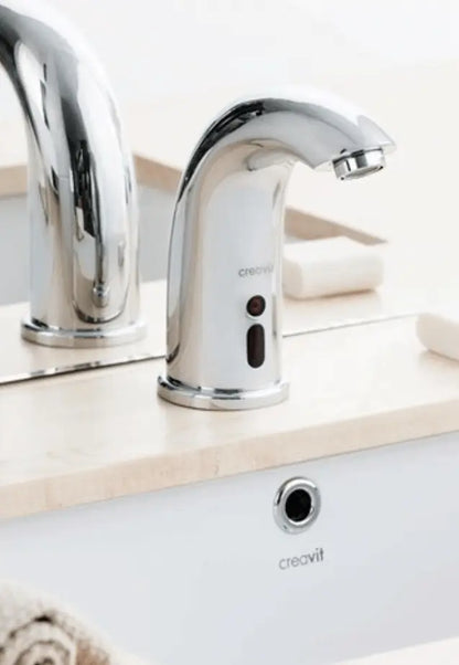 SaniSupreme Creavit Wastafel kraan opbouw Glans Chroom met automatische sensor 18 cm warm en koud water