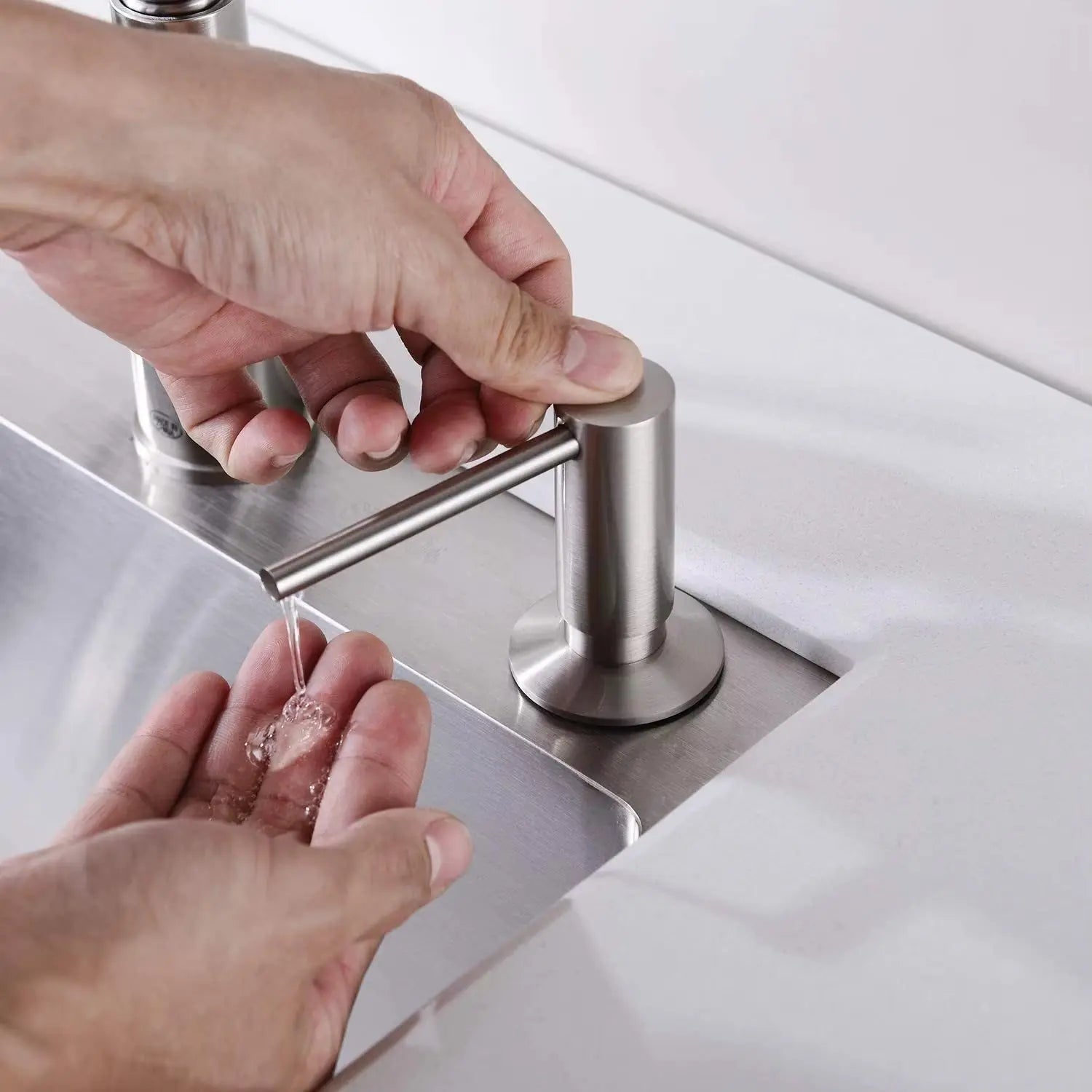 SaniSupreme® inbouw zeepdispenser messing RVS Sanisupreme