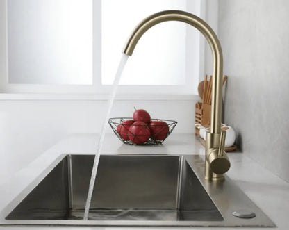 Sanisupreme Keukenkraan Novaro Geborsteld Goud