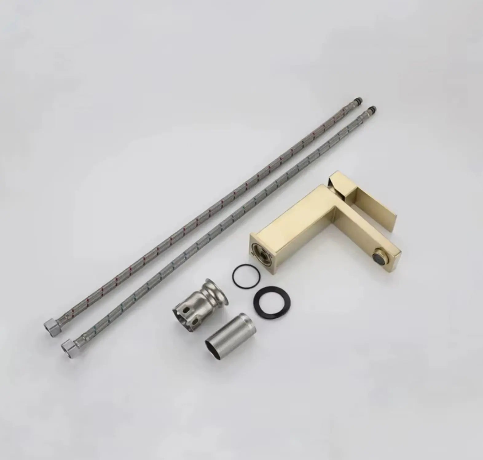 SaniSupreme Livorno wastafel kraan opbouw laag model vierkant geborsteld goud