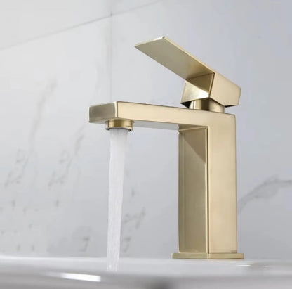 SaniSupreme Livorno wastafel kraan opbouw laag model vierkant geborsteld goud