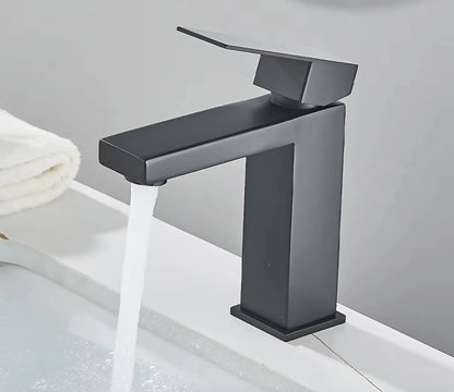 SaniSupreme Livorno wastafel kraan opbouw laag model vierkant mat zwart