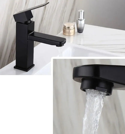 SaniSupreme Luca wastafel kraan opbouw laag model vierkant mat zwart