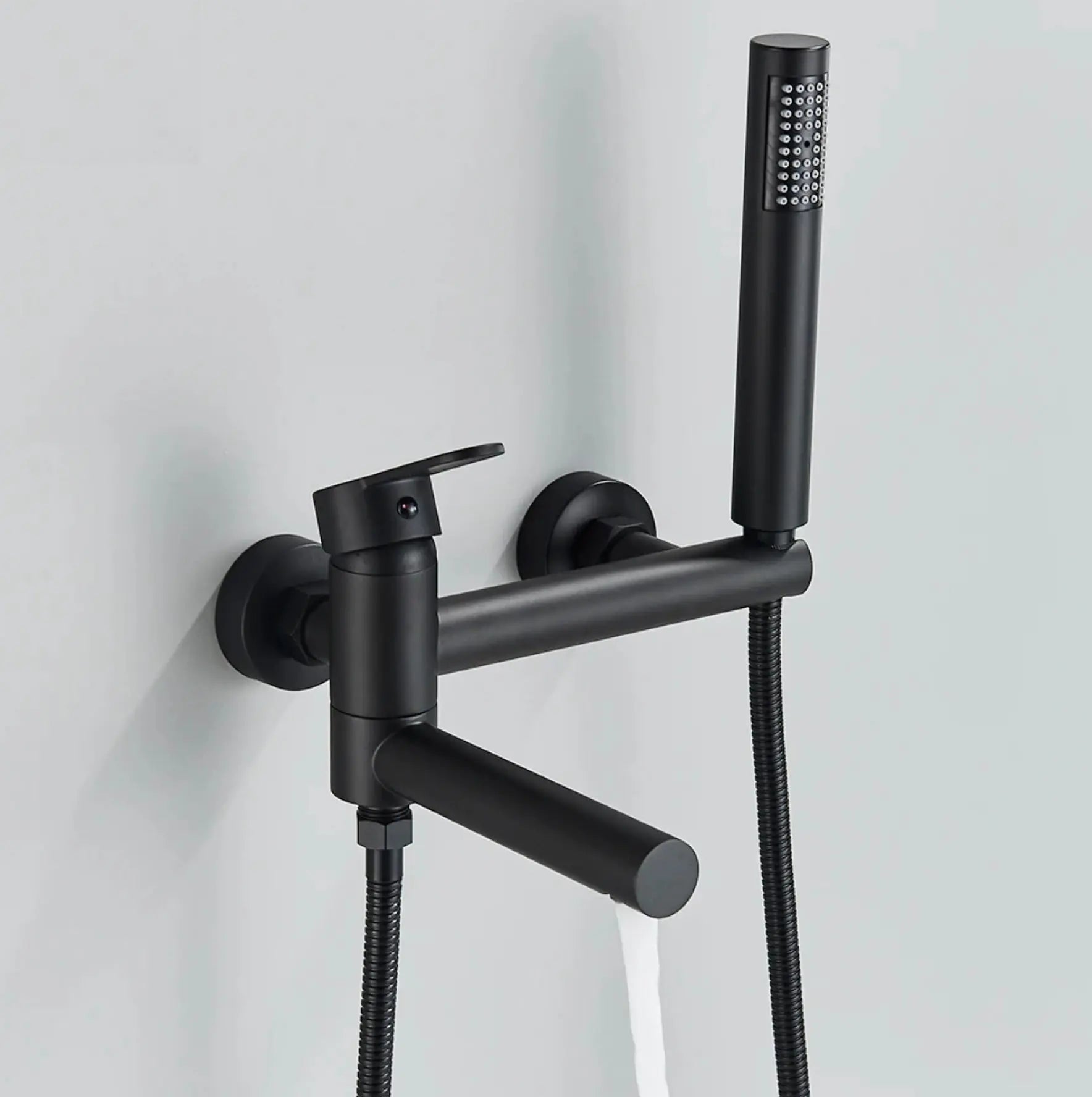 SaniSupreme Marbella doucheset badset opbouw mengkraan 2 weg met smalle handdouche mat zwart