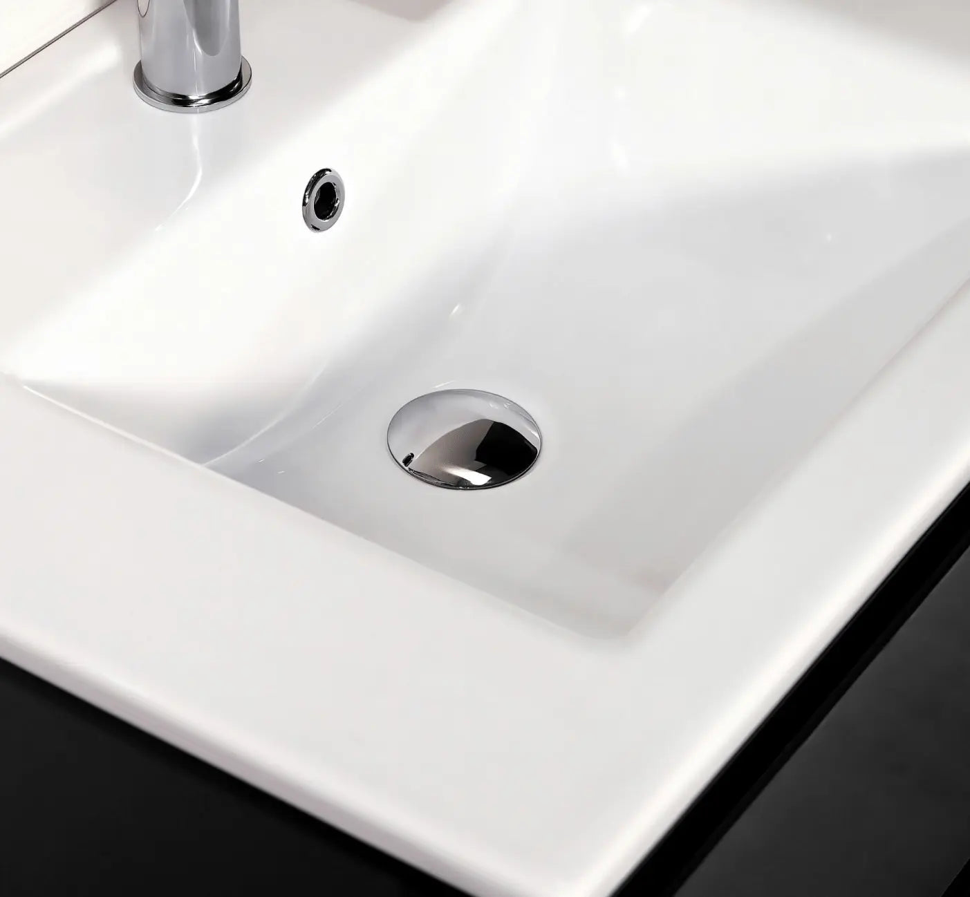 SaniSupreme® Monaco Badmeubel 60 cm mat zwart keramische wastafel wit