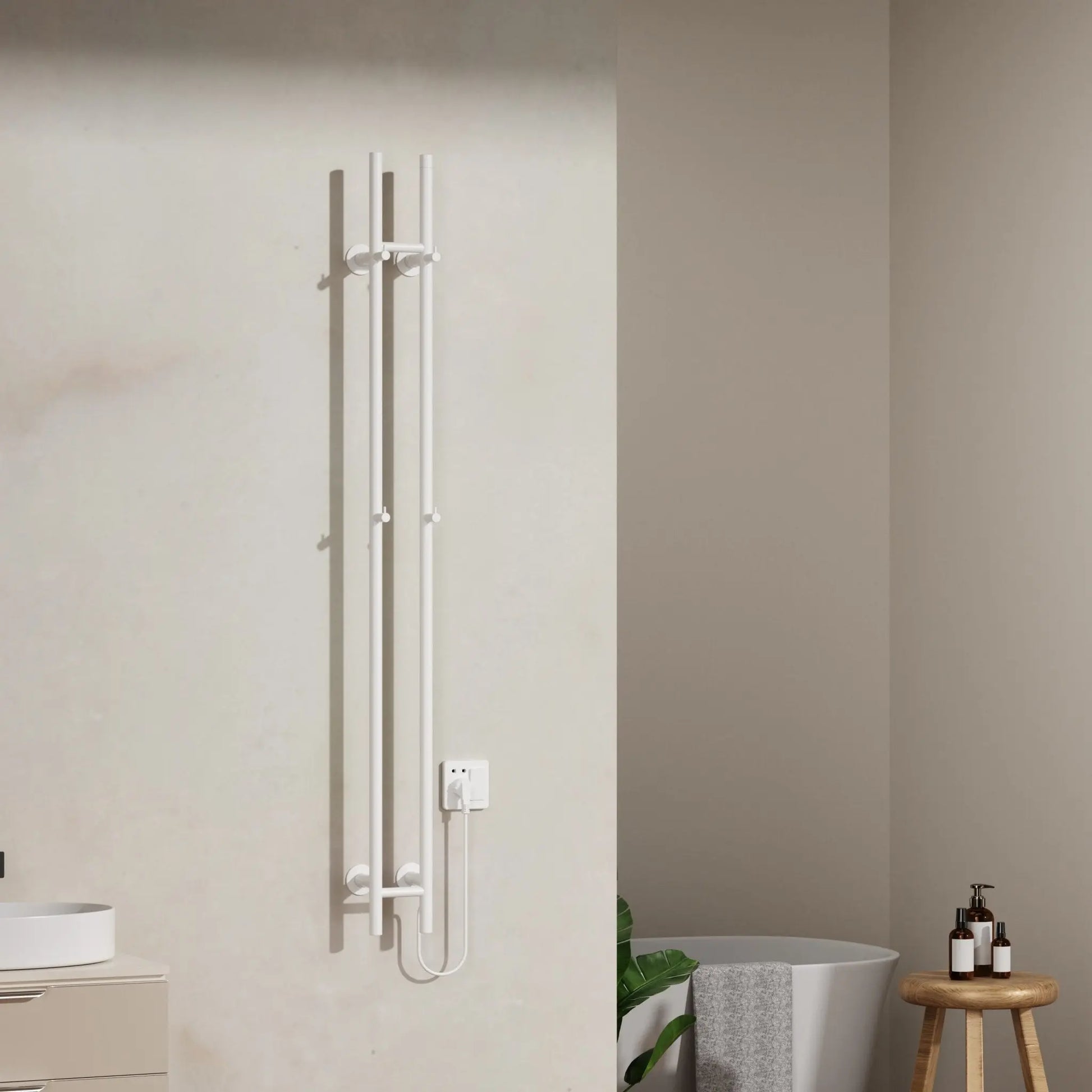 SaniSupreme SlimLine Handdoekverwarming Opbouw Badkamer Elektrische Radiator 120W - 150x16,8x12,7 met timer glans wit