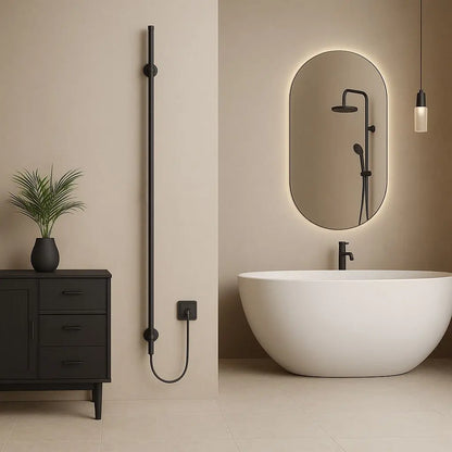 SaniSupreme SlimLine Handdoekverwarming Opbouw Badkamer Elektrische Radiator Enkel 60W - 150x6,3x12,7 met timer mat zwart