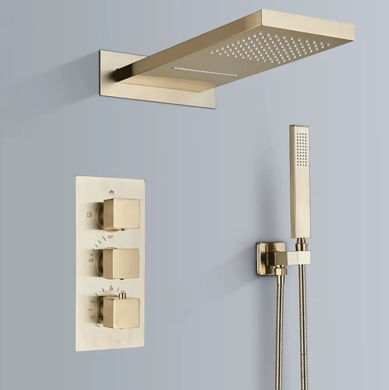 SaniSupreme® SmartPulse Wand Thermostatische Doucheset Biarritz 3 weg waterval met regendoucheplateau geborsteld goud