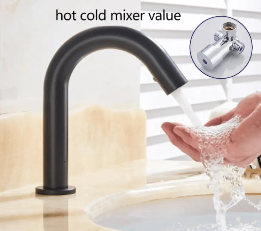 SaniSupreme Wastafel kraan opbouw met automatische sensor 33 cm koud en/of warm water