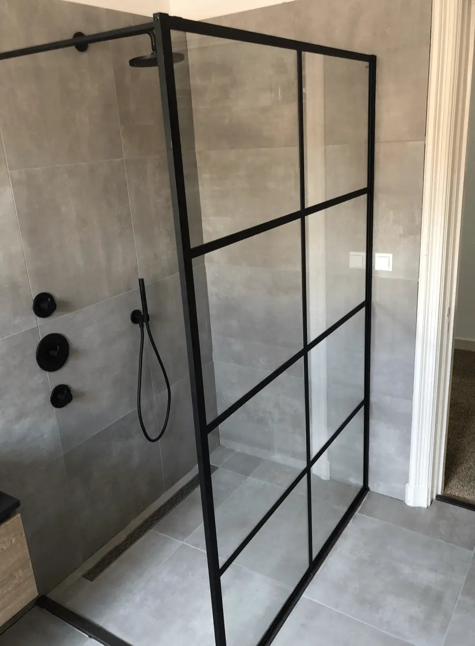 Douchewand Sanisupreme BlackLineSeries 90X200 CM Veiligheidsglas 8 MM Mat Zwart met Raster