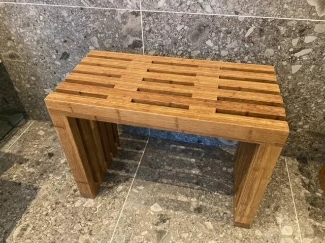 SaniSupreme Badkamer Bamboe bankje tafeltje van echt bamboehout handgemaakt