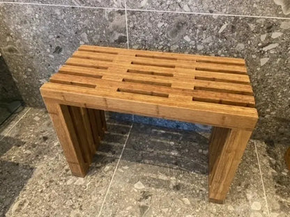 SaniSupreme Badkamer Bamboe bankje tafeltje van echt bamboehout handgemaakt