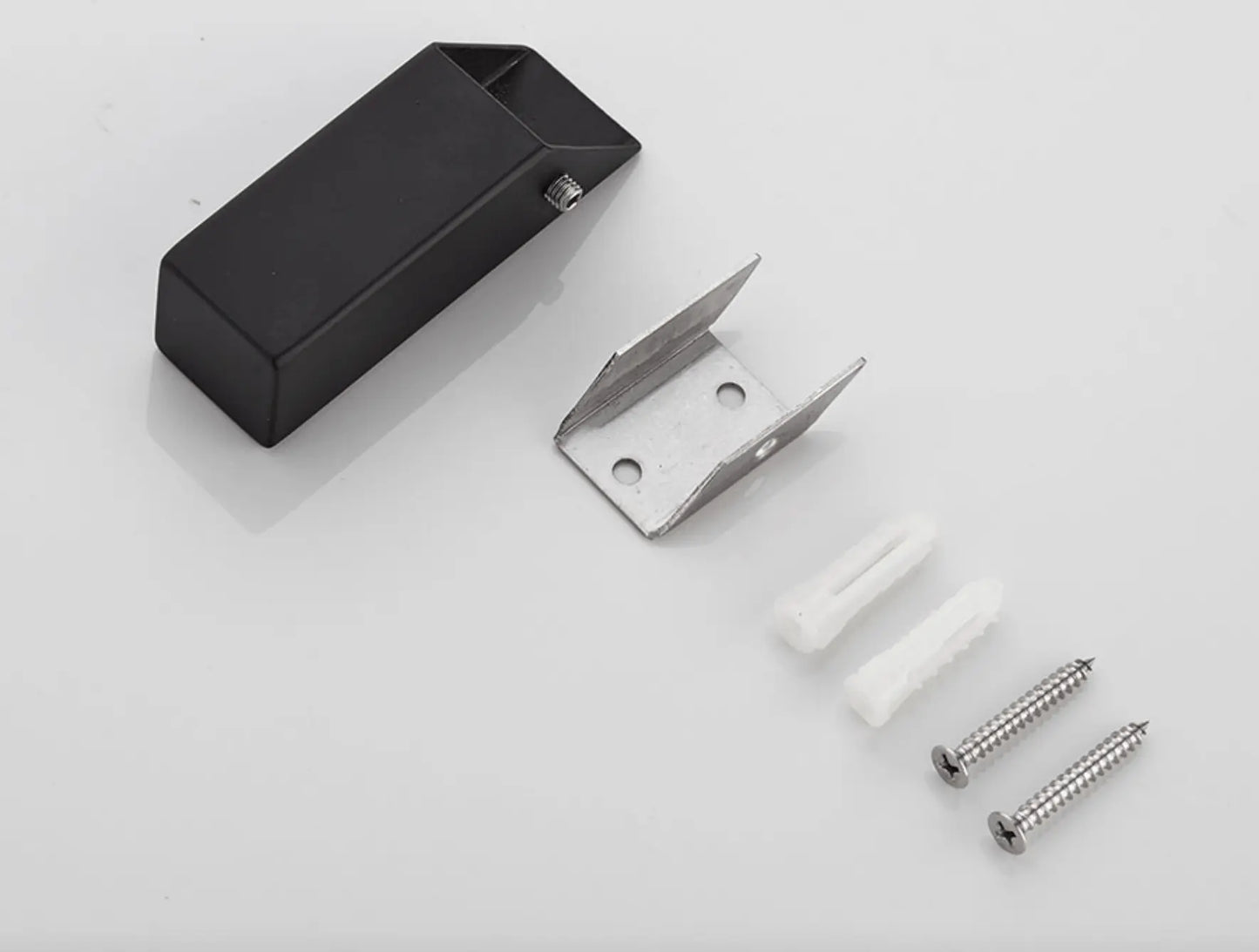 SaniSupreme Badkamer handdoek haak Vienna hoek schuin mat zwart per set van 2