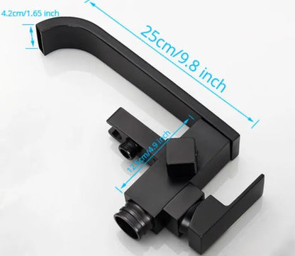 SaniSupreme® Badkraan Bocchi vrijstaand model met handdouche mat zwart