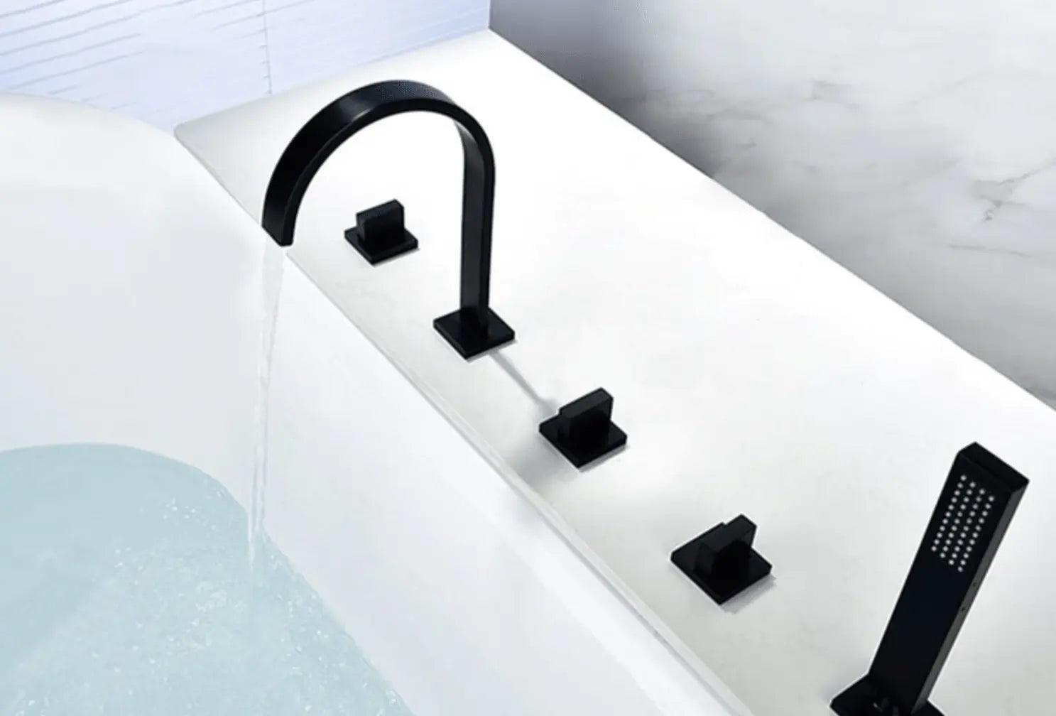 SaniSupreme Badkraan San Marino bad inbouw - opbouw mengkraan model met handdouche chroom