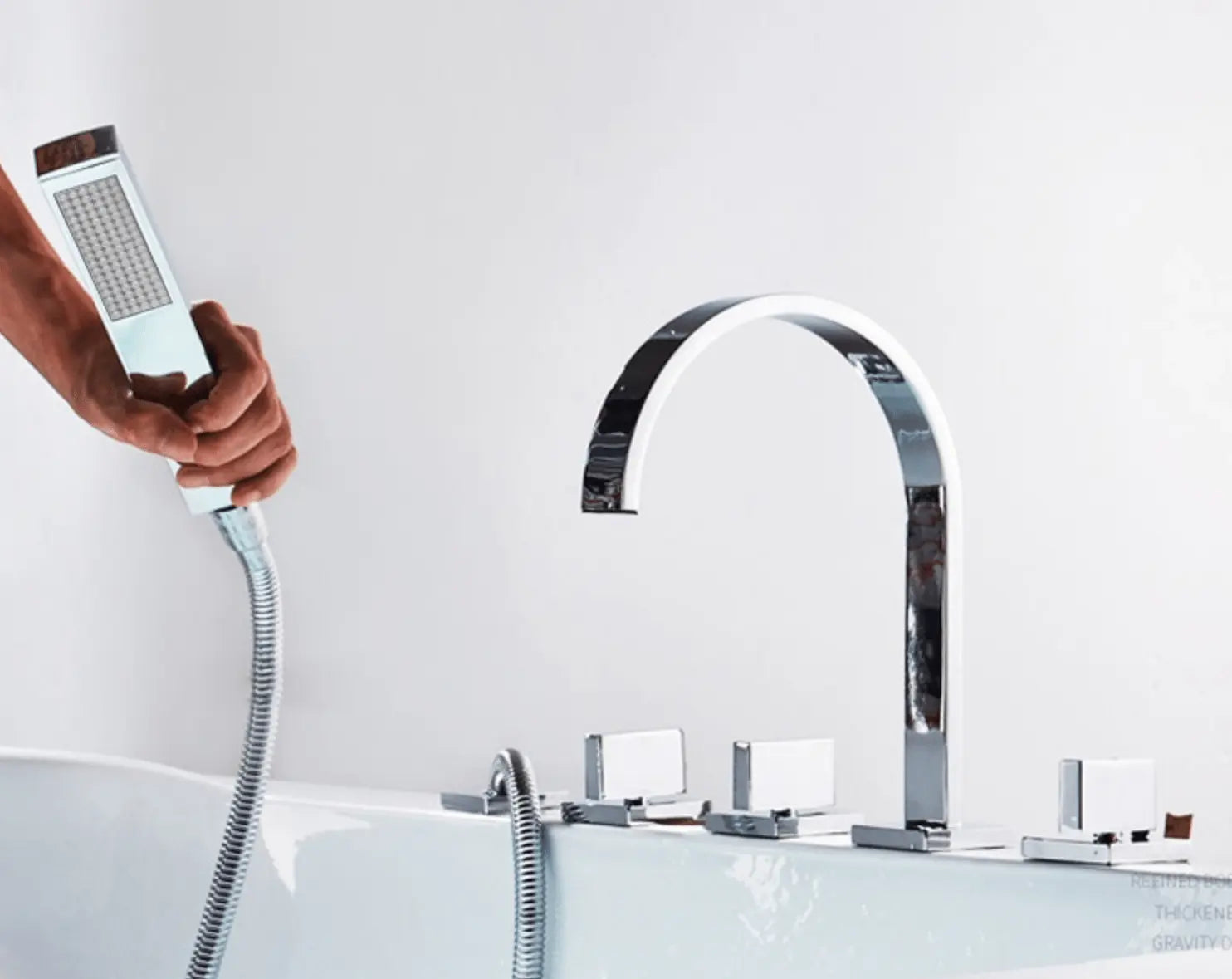 SaniSupreme Badkraan San Marino bad inbouw - opbouw mengkraan model met handdouche mat zwart