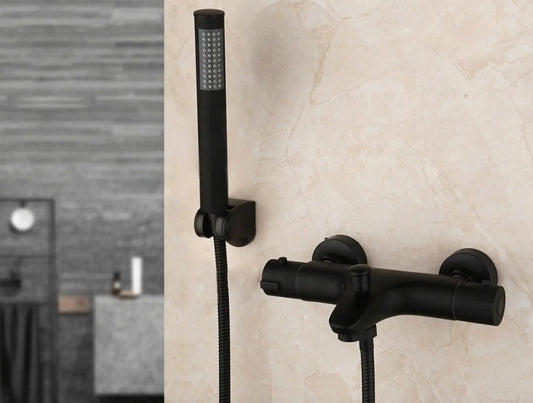 SaniSupreme Brasil opbouw bad doucheset met smalle uitvoering handdouche mat zwart staafmodel