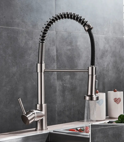 SaniSupreme Keukenkraan Pull - down Bologna gebogen met veer Nikkel Brush (RVS), zwarte slang