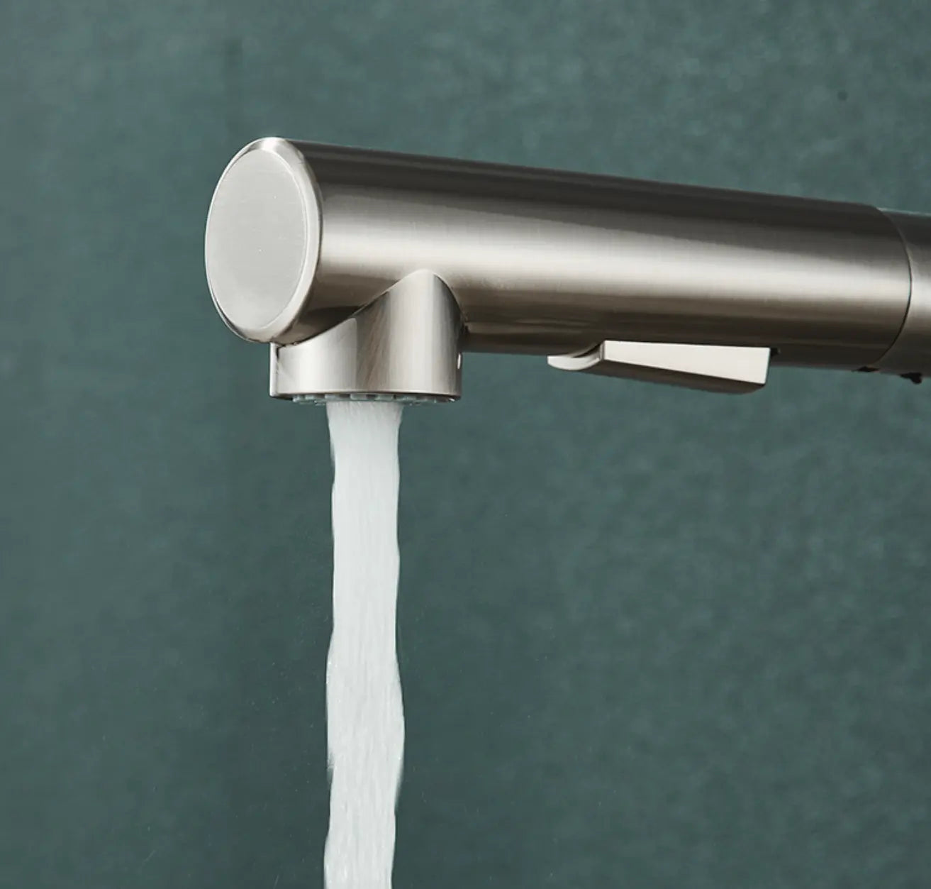 SaniSupreme Keukenmengkraan Aveiro Waterbesparend Uittrekbare Handdouche Brush Zilver