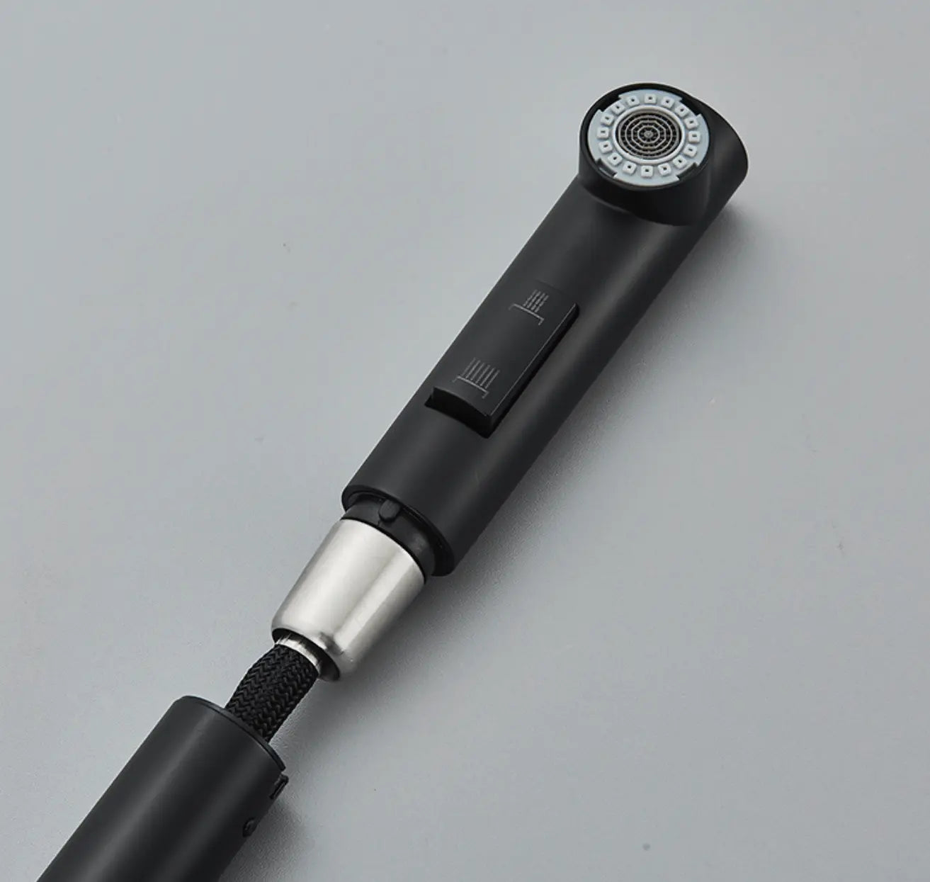 SaniSupreme Keukenmengkraan Aveiro Waterbesparend Uittrekbare Handdouche Zwart