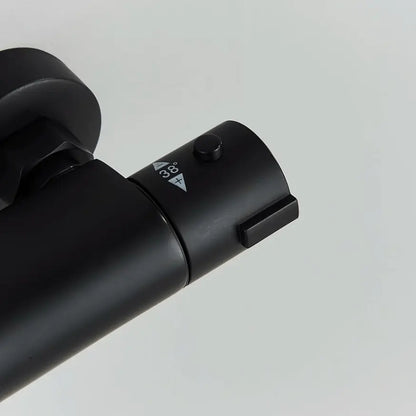 SaniSupreme Peru doucheset opbouw badmengkraan 2 weg smal met ronde handdouche en wandstang mat zwart