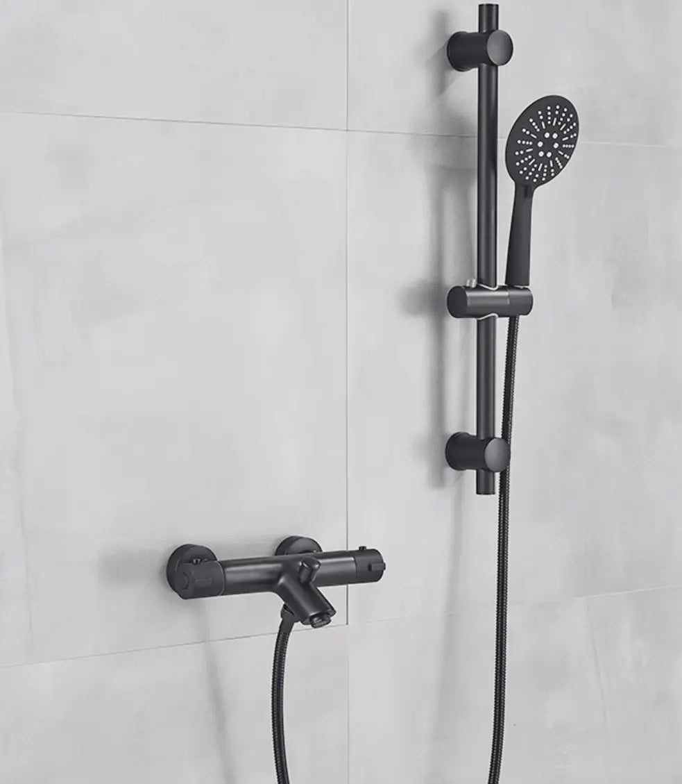 SaniSupreme Peru doucheset opbouw badmengkraan 2 weg smal met ronde handdouche en wandstang mat zwart