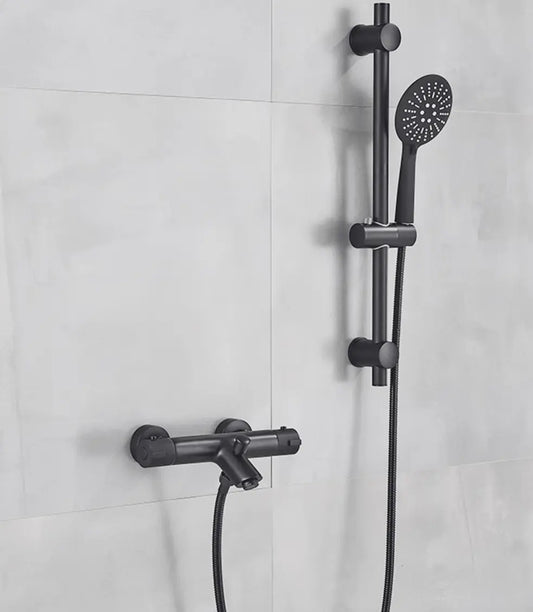 SaniSupreme Peru doucheset opbouw badmengkraan 2 weg smal met ronde handdouche en wandstang mat zwart