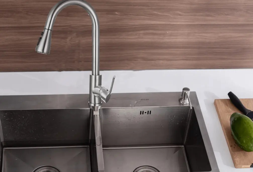 SaniSupreme thermostatische keukenkraan uittrekbaar Bologna gebogen RVS