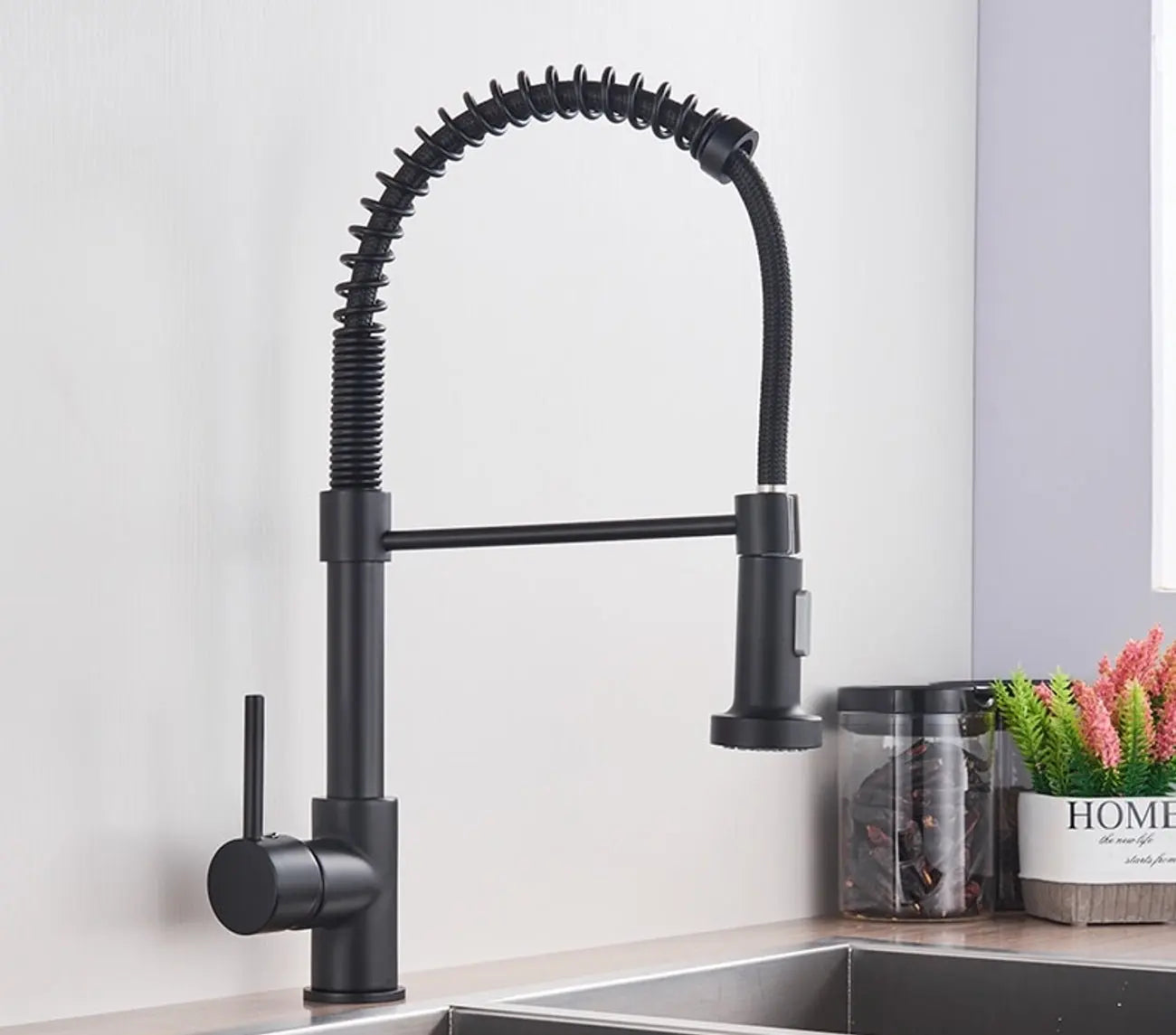 SaniSupreme® thermostatische keukenmengkraan San Marino gebogen met veer mat zwart