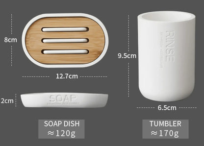 SaniSupreme Toilet/ Badkamerset 4 Delig- Toiletaccessoires Set -Zeeppompje -Tandenborstelhouder -Zeepschaal -Beker- Wit
