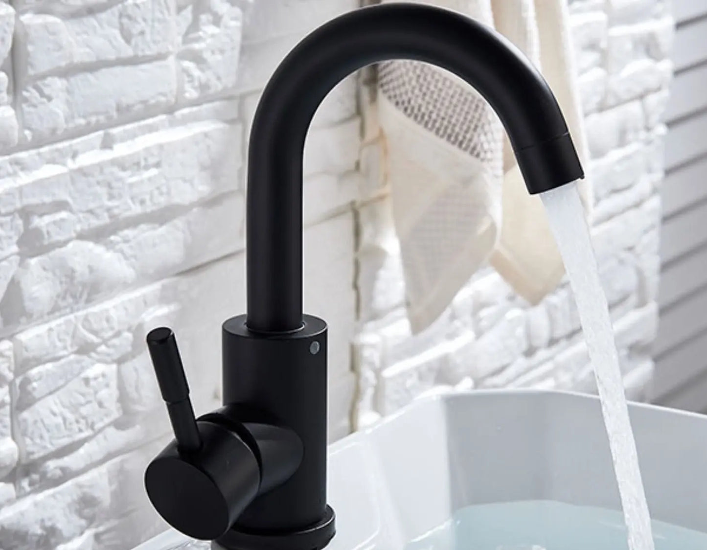 SaniSupreme Wastafel designkraan Nordica opbouw gebogen mengkraan kompleet mat zwart